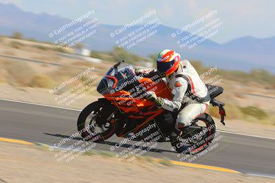 media/Oct-03-2022-Moto Forza (Mon) [[5f077a3730]]/Beginner Group/Session 3 (Turn 15 Inside)/